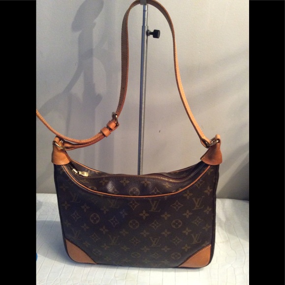 Louis Vuitton Handbags - Louis Vuitton Boulogne 30